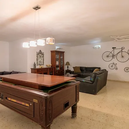 Naranjos Villa *